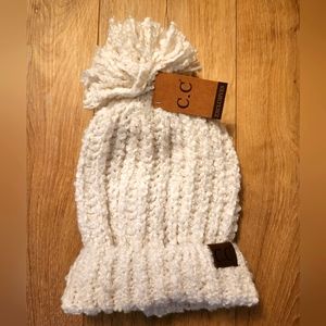 NWT C.C Ivory Pom Pom Hat